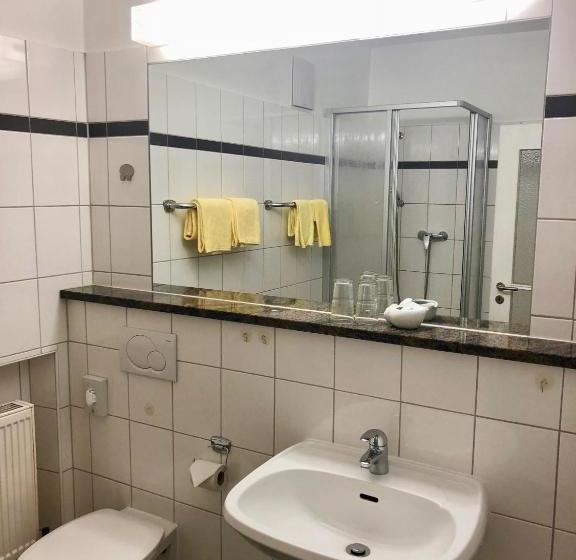 Пансион Gästehaus Maria Theresia Garni