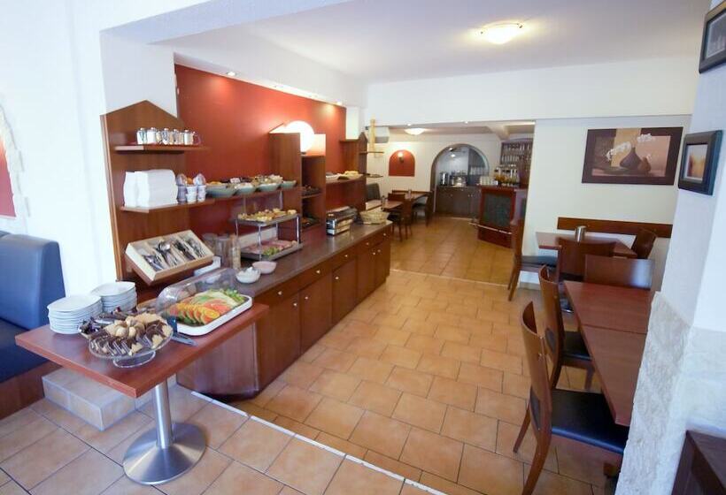 بنسيون Gastehaus Parkblick