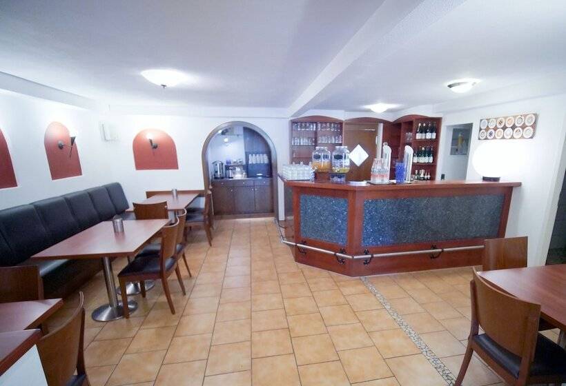 بنسيون Gastehaus Parkblick