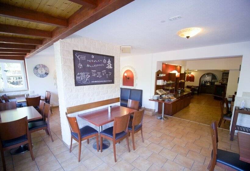 بنسيون Gastehaus Parkblick