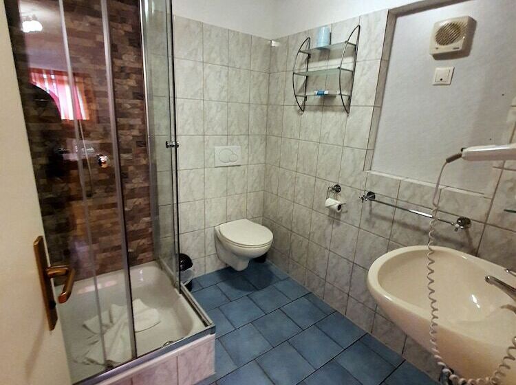 بنسيون Gastehaus Parkblick