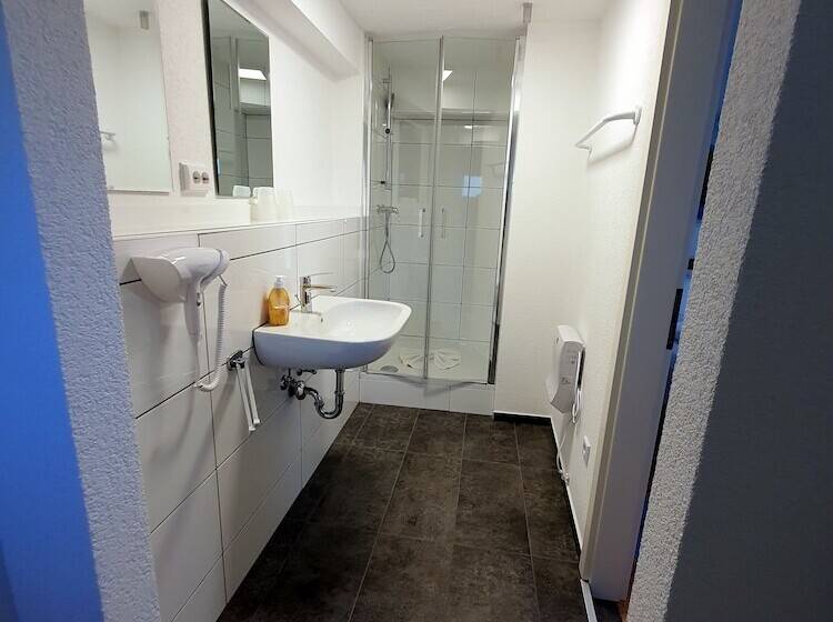 بنسيون Gastehaus Parkblick