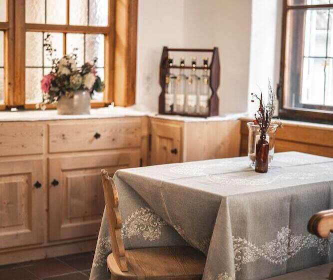 ペンション Suiten Zantl