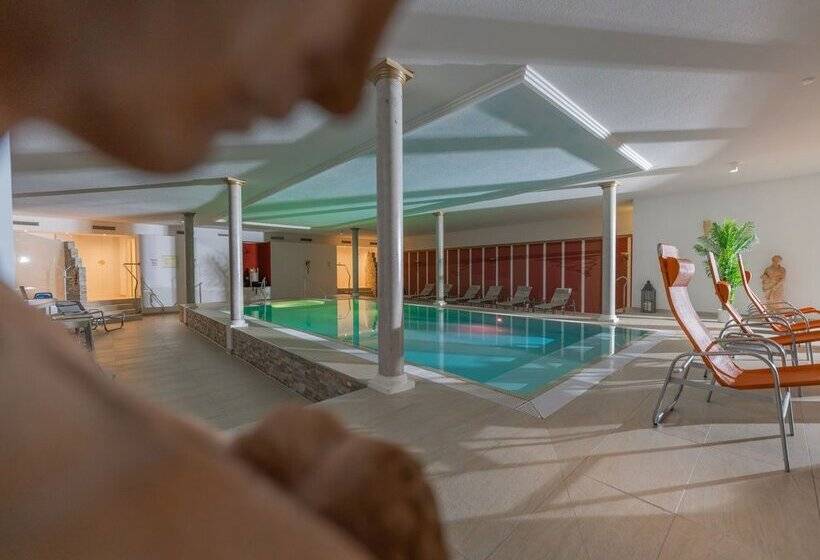 Wellnesshotel Rothfuss Mit Spa Und 2 Schwimmbädern