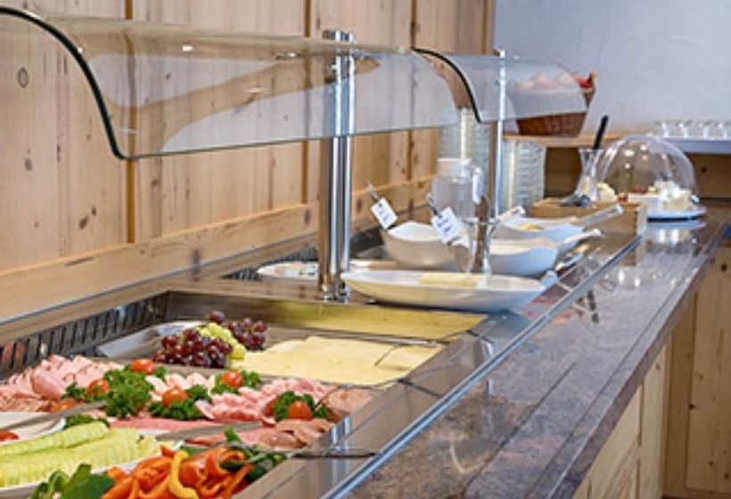 Zur Traube Schwarzwaldhotel & Restaurant Am Titisee