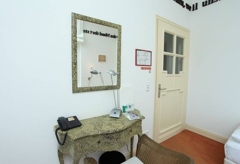 2t Hotel Artgenossen