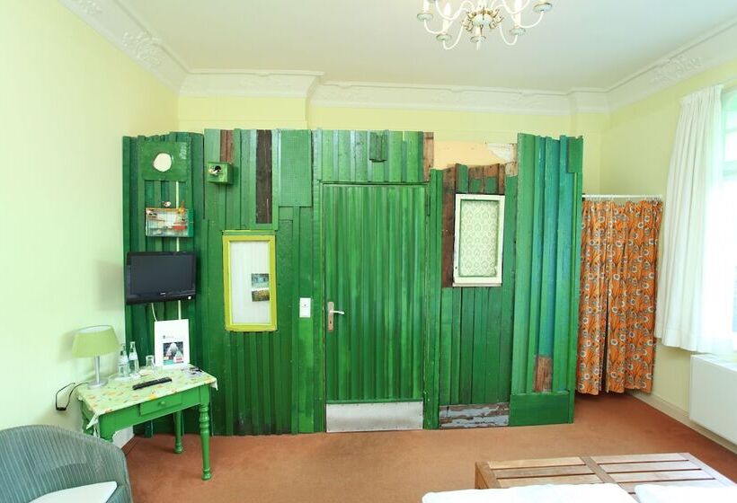 2t Hotel Artgenossen