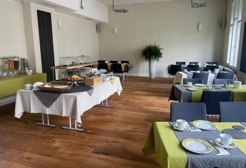 2t Hotel Artgenossen