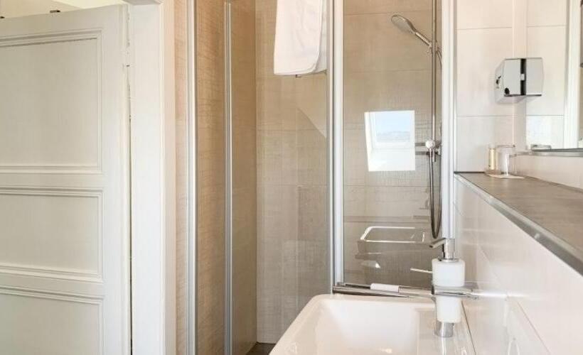 2t Hotel Artgenossen