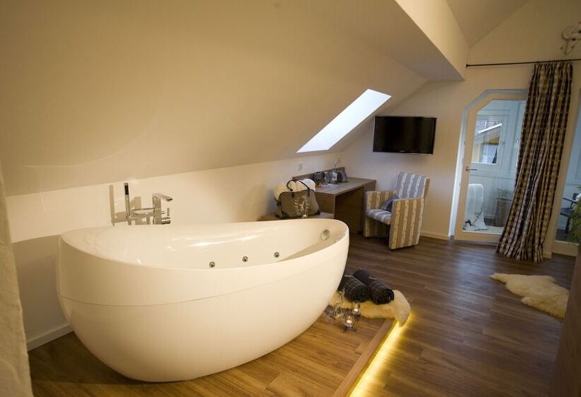 Alpin Lifestyle Hotel Löwen & Strauss