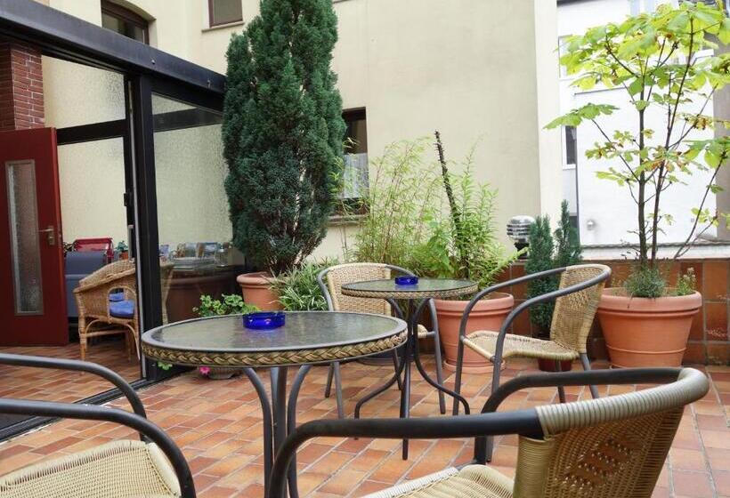 Bed and Breakfast Pension Am Helenenwall