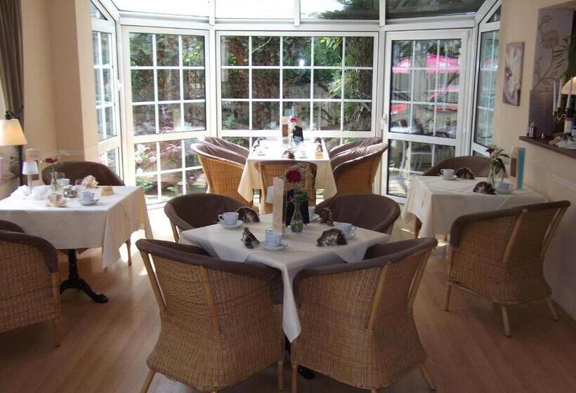 住宿加早餐  Pension & Café Am Krähenberg