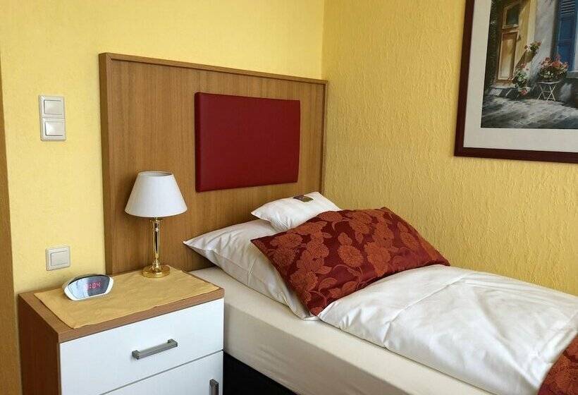 住宿加早餐 Thermen Hotel Pension Villa Holstein