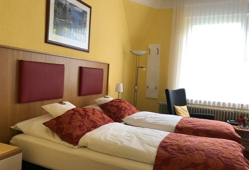 住宿加早餐 Thermen Hotel Pension Villa Holstein