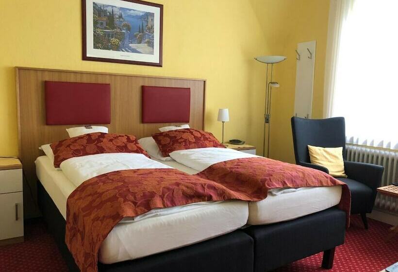 住宿加早餐 Thermen Hotel Pension Villa Holstein