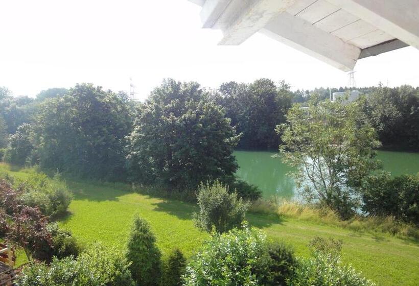 ベッドアンドブレックファースト Pension Wess