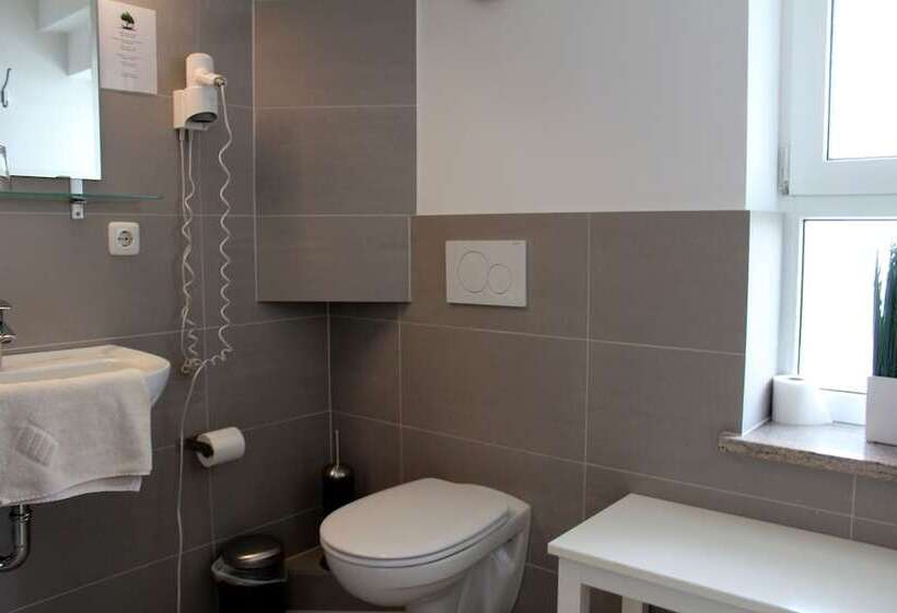 ベッドアンドブレックファースト Pension Wess