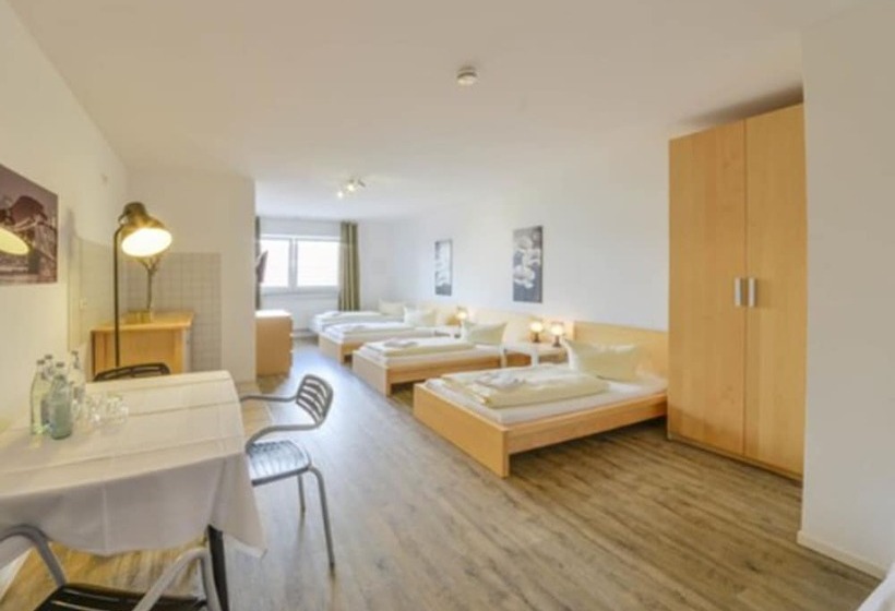 ベッドアンドブレックファースト Pension Wess