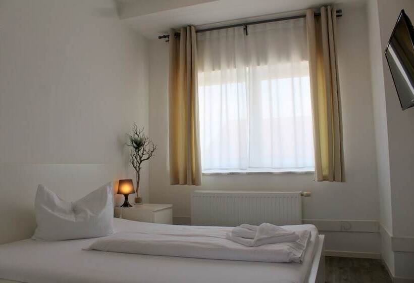 ベッドアンドブレックファースト Pension Wess