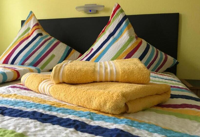 Bed & Breakfast In Legden