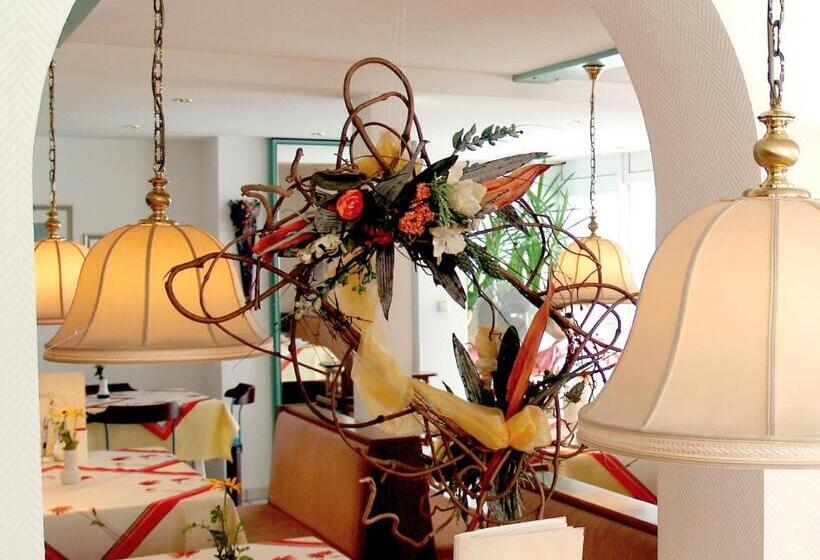 Best Breakfast   Hotel Justina