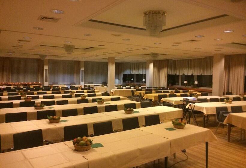 Dahl Hotel & Restaurant Gmbh