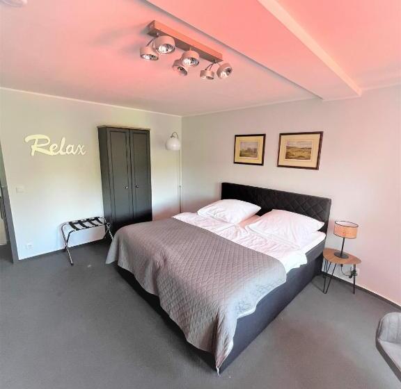 호텔 Aggerschlösschen