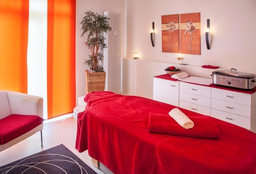 בית מלון כפרי Ahornhof