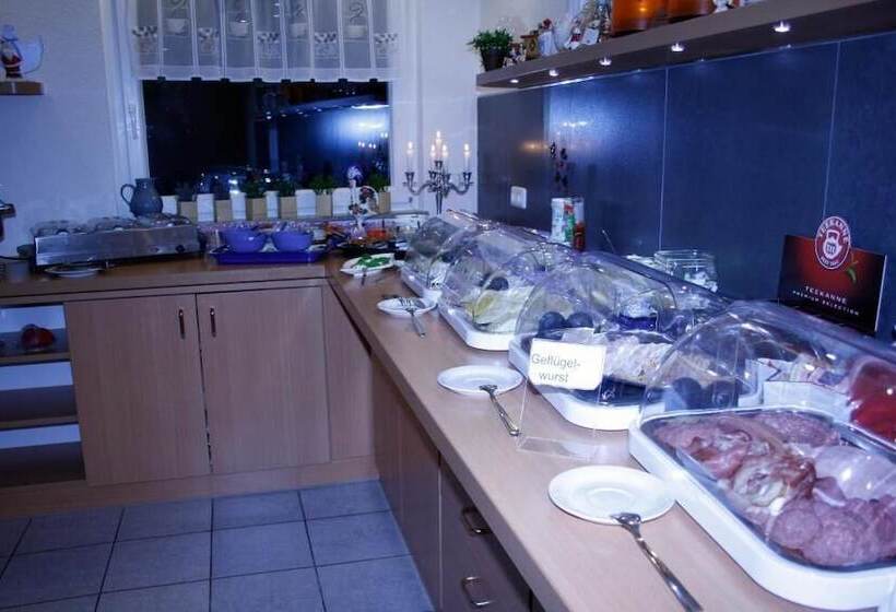 هتل Am Klieversberg