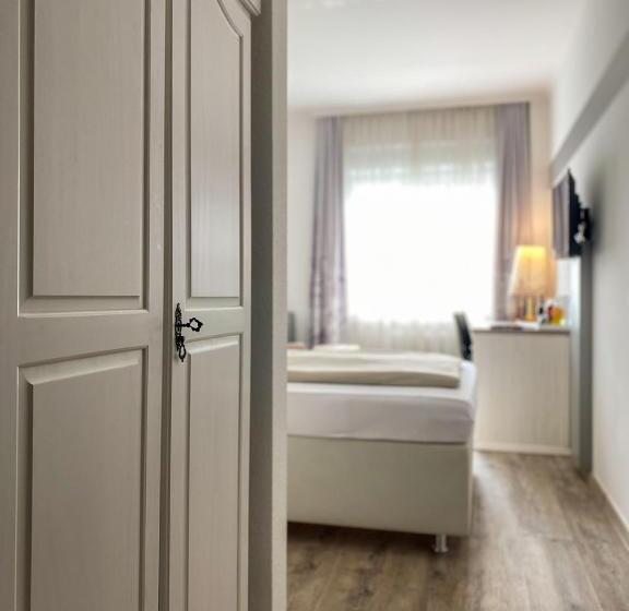 فندق Angerland Garni