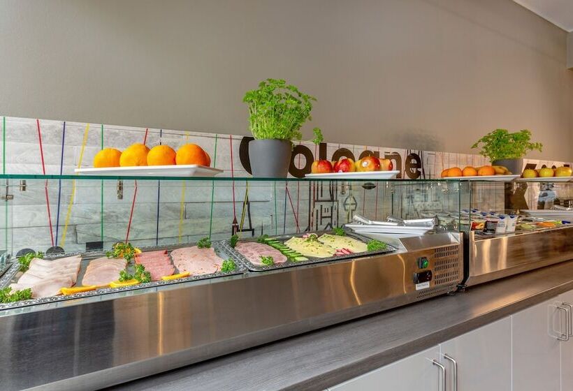 فندق a&o Koln Hauptbahnhof