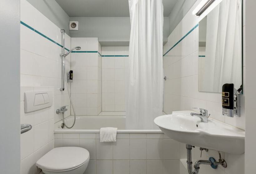 فندق a&o Koln Hauptbahnhof