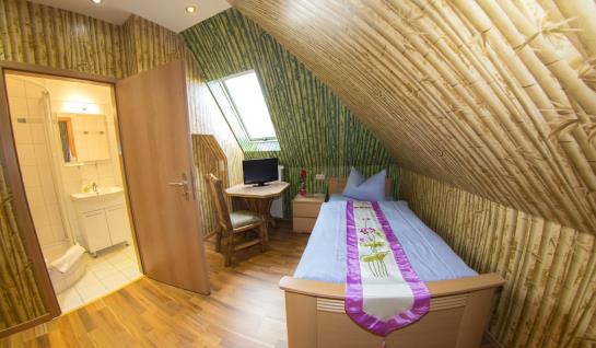 فندق & Restaurant Asia New World