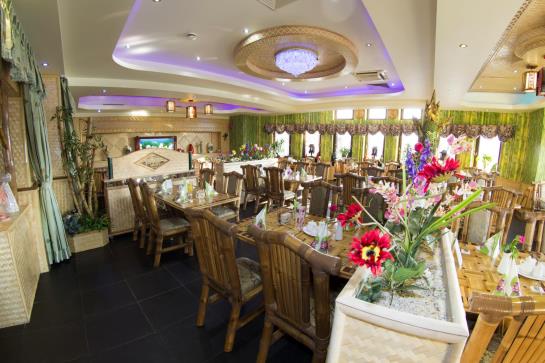 فندق & Restaurant Asia New World