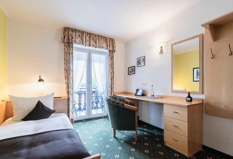 בית מלון כפרי Bellevue