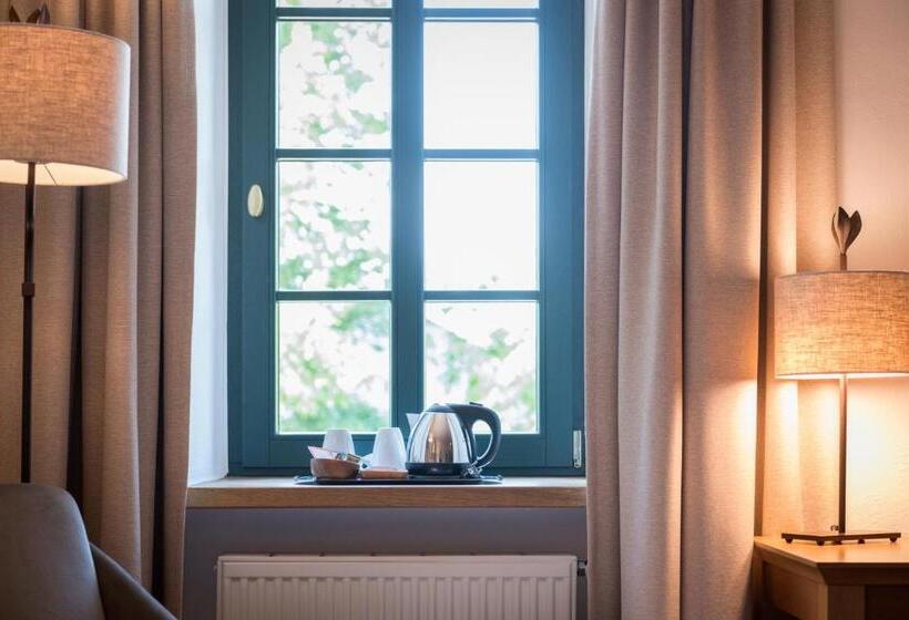 호텔 Burg Obbendorf