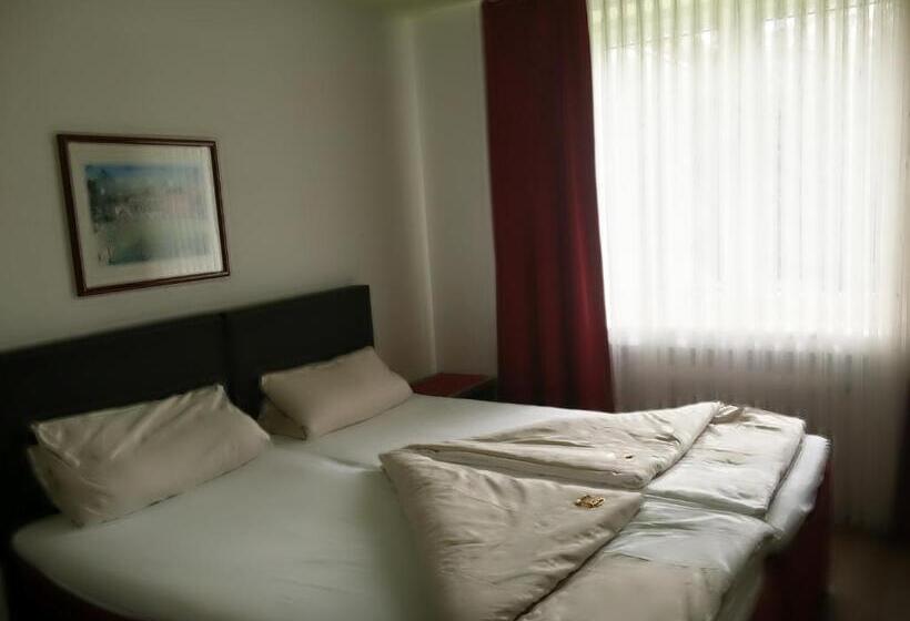 Central Hotel Troisdorf