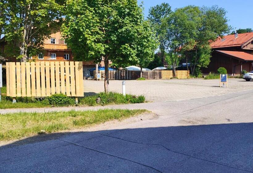 A8 Hotel Im Darchinger Hof, Bed & Breakfast