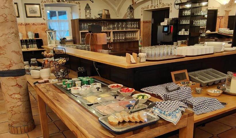 A8 Hotel Im Darchinger Hof, Bed & Breakfast