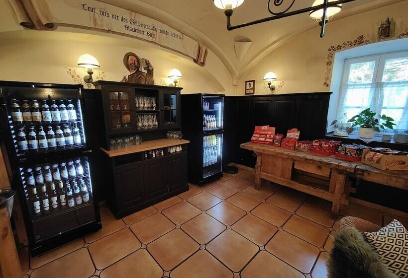 A8 Hotel Im Darchinger Hof, Bed & Breakfast