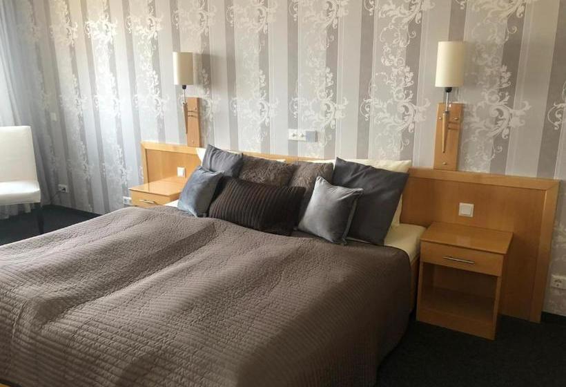 Deckert`s Hotel An Der Klosterpforte