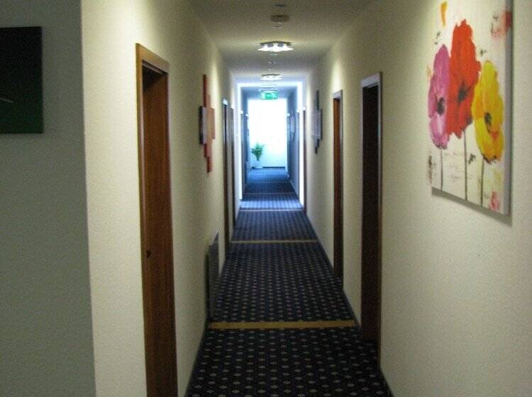 בית מלון כפרי Deutscher Hof