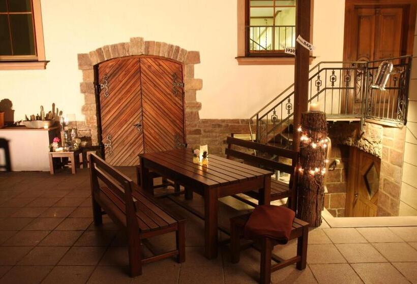 Отель Deutsches Haus