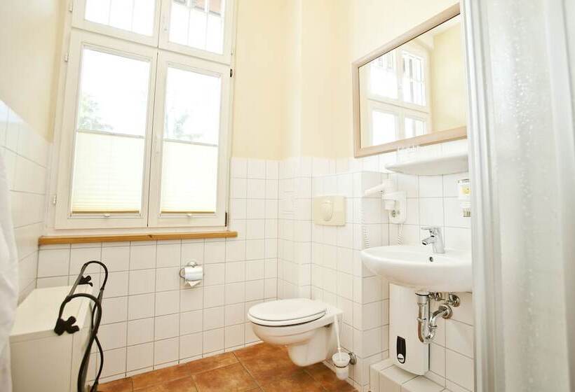 Отель Elbterrasse Wörlitz