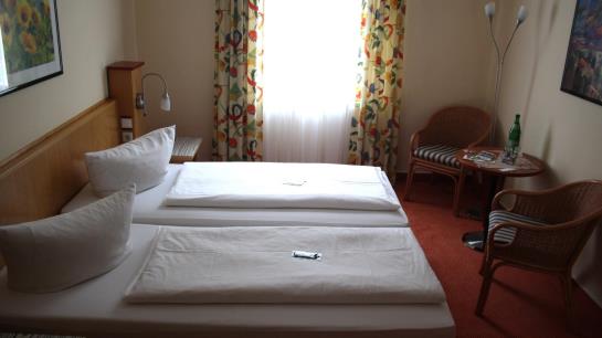 هتل Garni Elegant