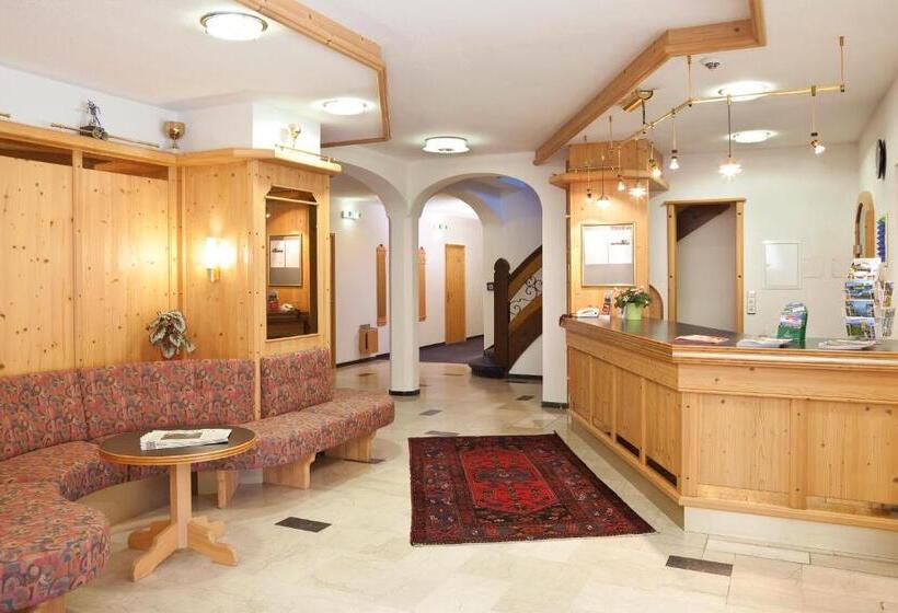 ホテル Garni Kappeler Haus