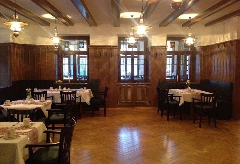 בית מלון כפרי Goldner Löwe