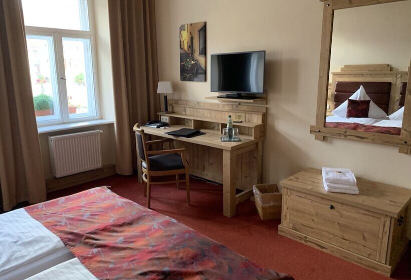 בית מלון כפרי Goldner Löwe