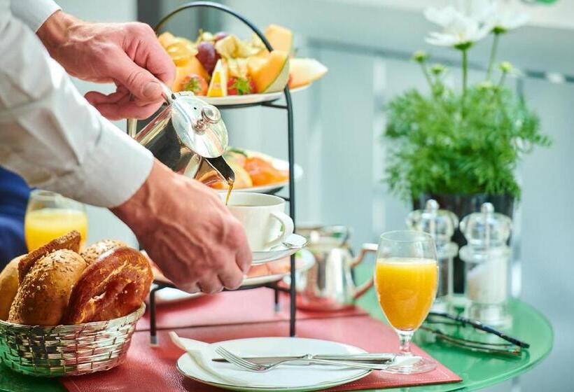 Отель Goliath Am Dom