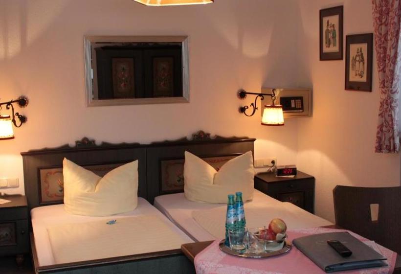 هتل Haus Florian